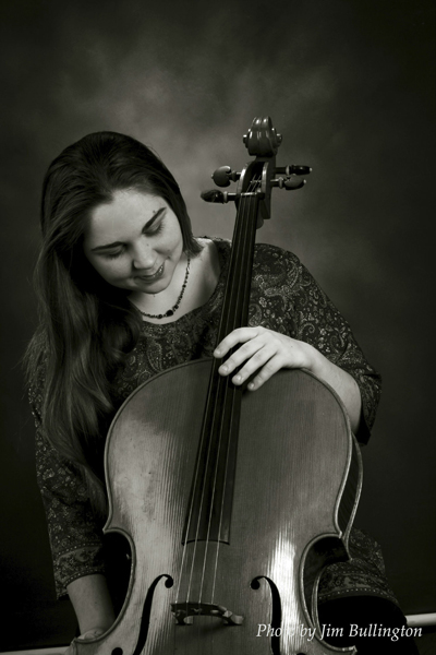 Miriam Liske-Doorandish, Cello